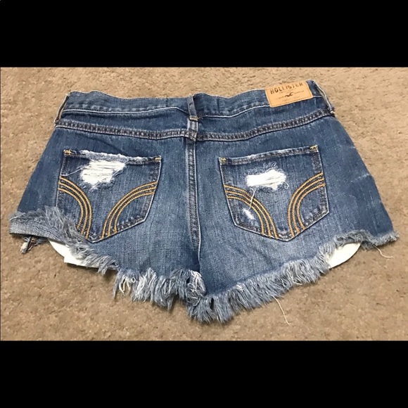 Women’s Hollister Shorts - Picture 4 of 6